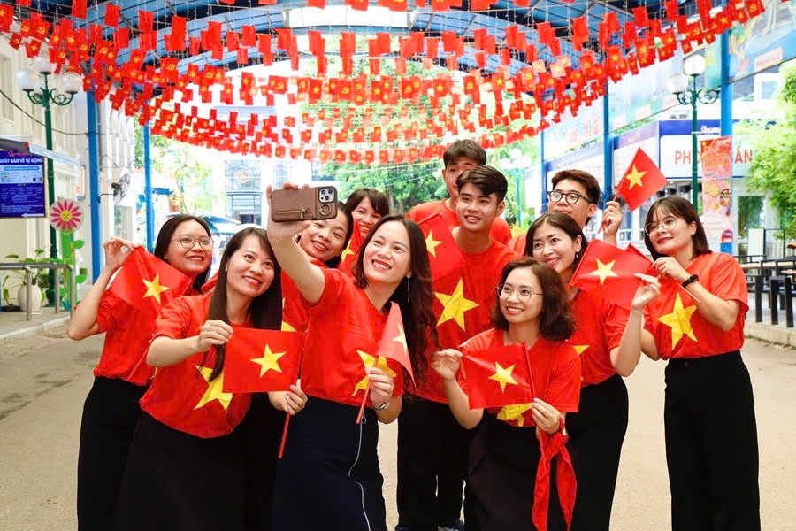 Trọn vẹn mùa lễ hội 2/9 tại Công viên Nước Hồ Tây: Nghệ thuật – Trò chơi – Ẩm thực – Ưu đãi