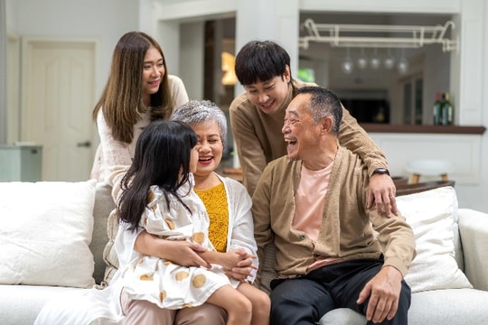 Chăm sóc sức khỏe, tri ân cha mẹ dịp đầu năm mới