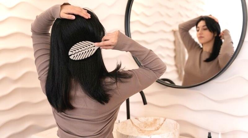 Tóc rụng nhiều cảnh báo tình trạng thiếu vitamin B12 và cách cải thiện